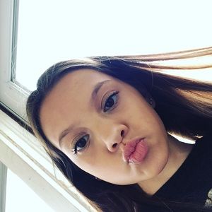 Meet your Posher, Justine